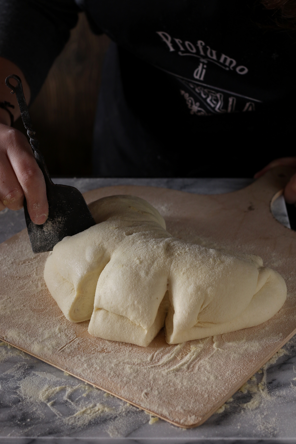 Pane Di Matera Fatto In Casa Con Step Di Formatura Profumo Di Cannella