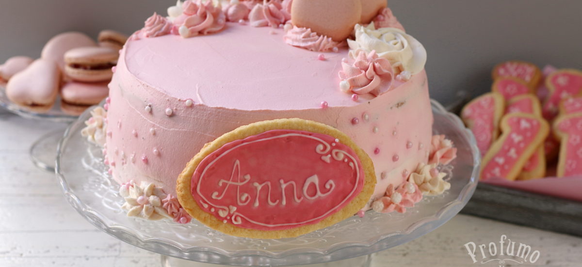 Torta Primo Compleanno Pan Di Spagna Con Crema Pasticcera E Fragole Profumo Di Cannella